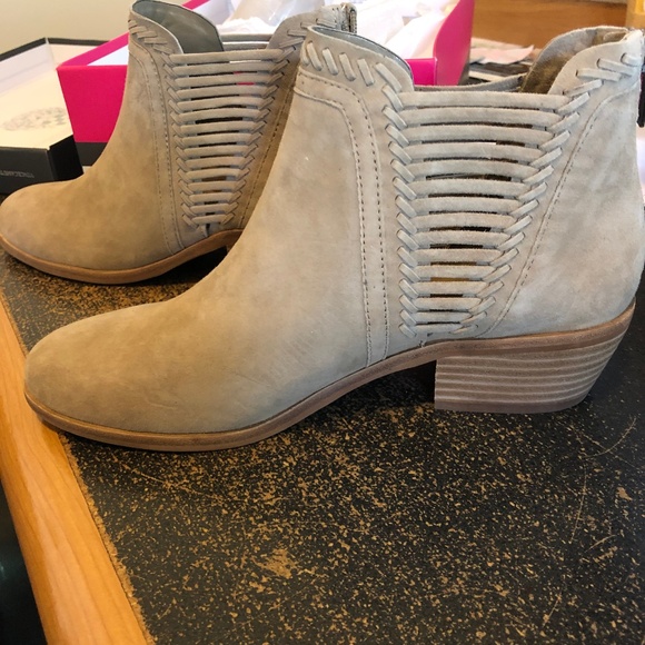 vince camuto pippsy boots